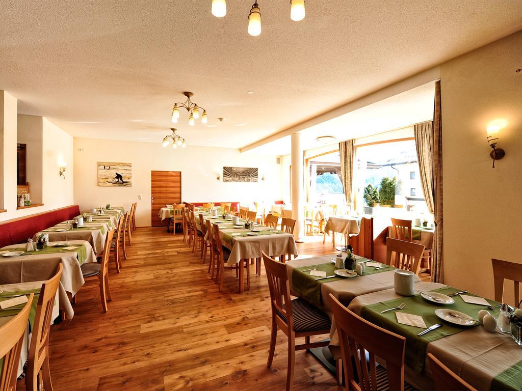 Hotel Roeck Garni Fiss Dış mekan fotoğraf