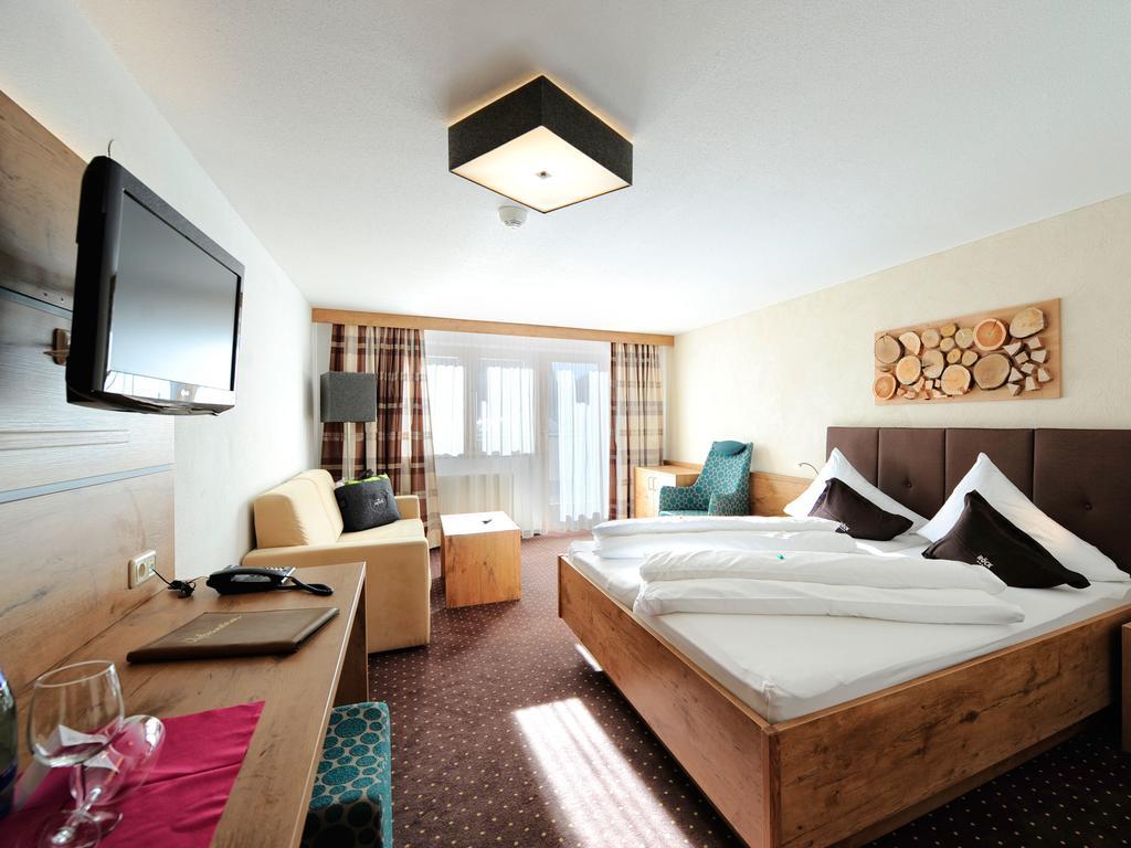 Hotel Roeck Garni Fiss Dış mekan fotoğraf