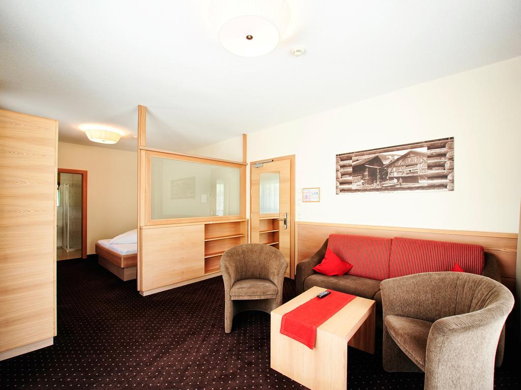 Hotel Roeck Garni Fiss Dış mekan fotoğraf