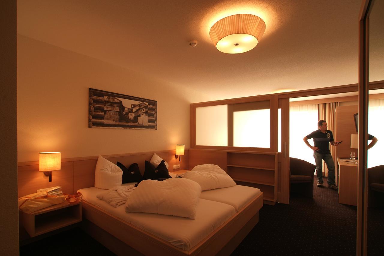 Hotel Roeck Garni Fiss Dış mekan fotoğraf