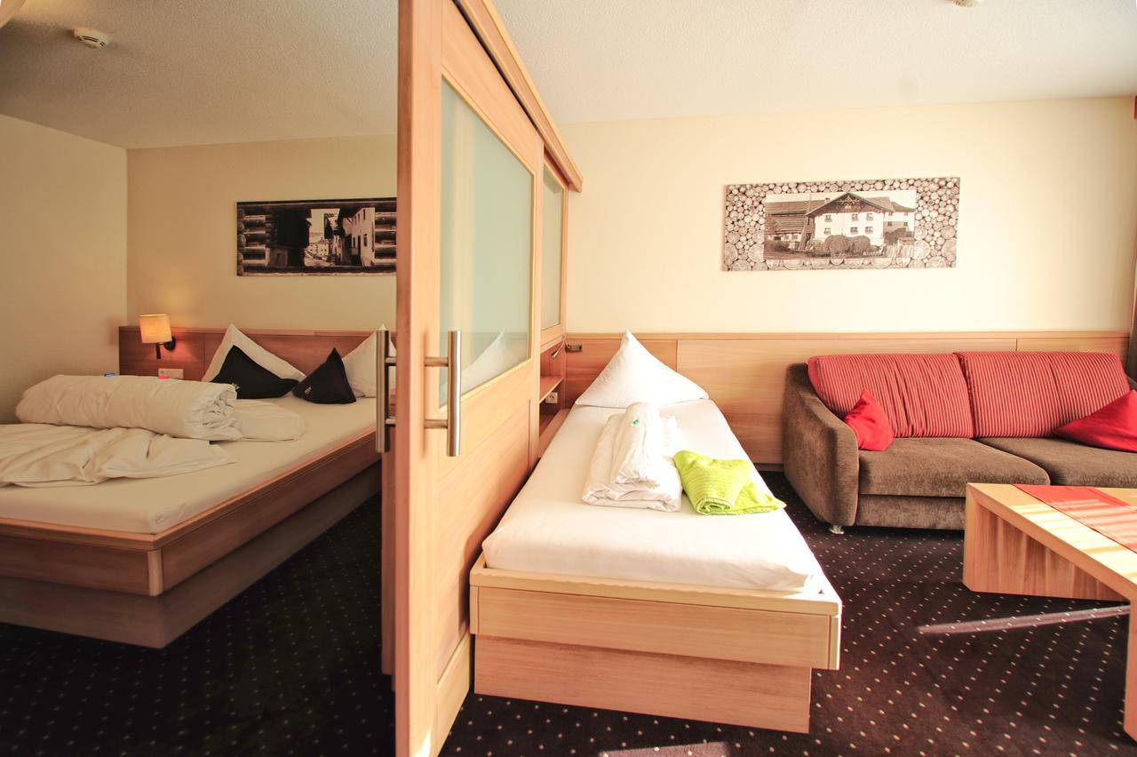 Hotel Roeck Garni Fiss Dış mekan fotoğraf